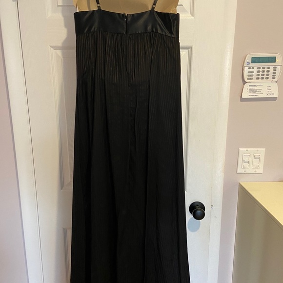 BCBGMAXAZRIA Empire Waist Dressy Dress - Picture 3 of 9